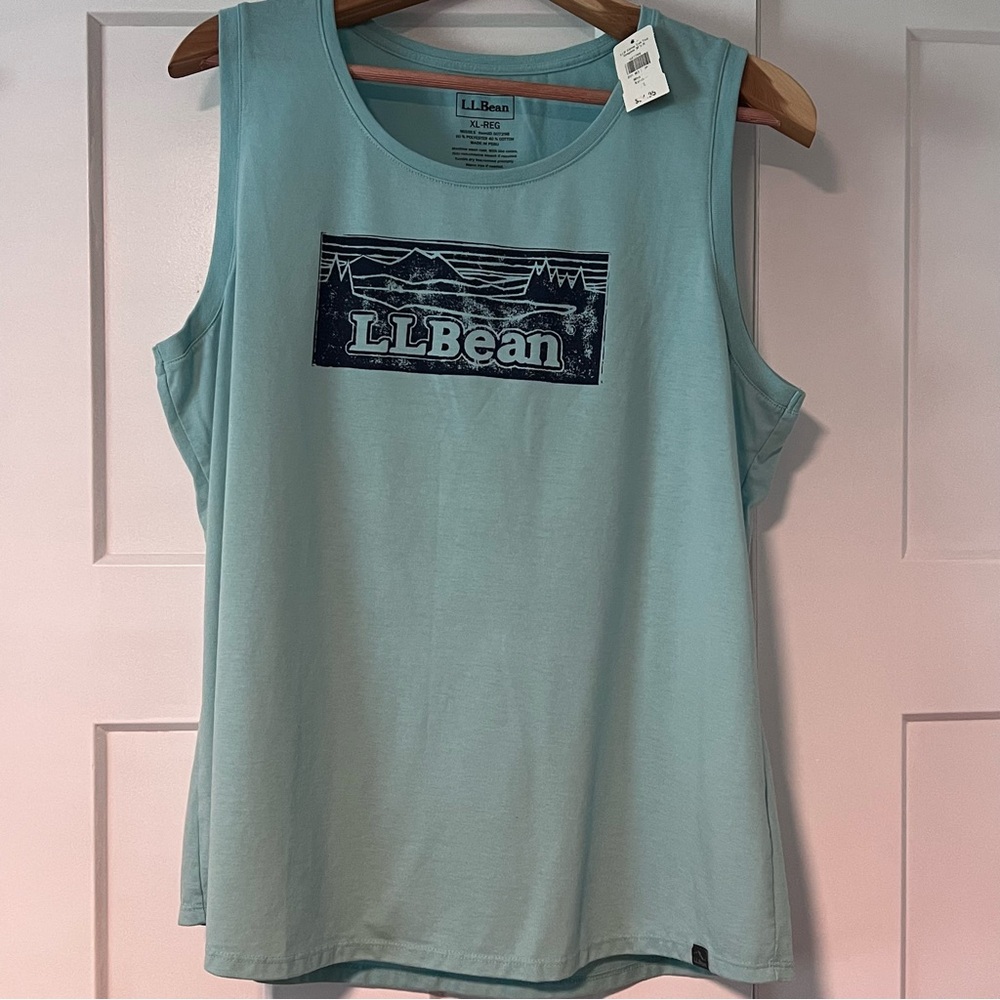 L.L. Bean Women's Light Blue Graphic Tank Top, Size XL